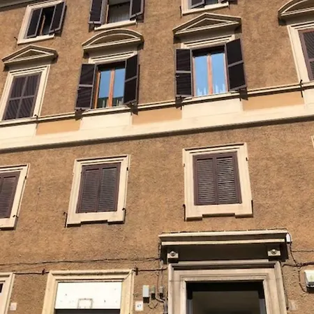 Piazza Testaccio Rome